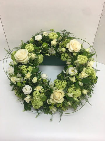 The Natural vintage cream rose wreath
