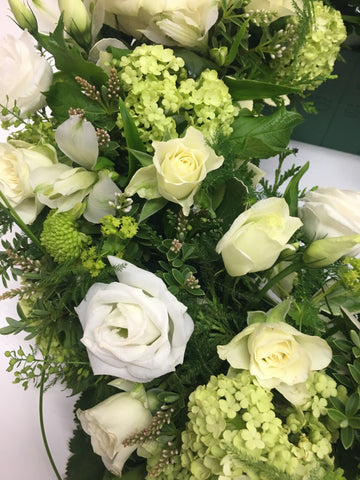 The Natural vintage cream rose wreath