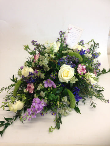 The Natural country garden single end  spray
