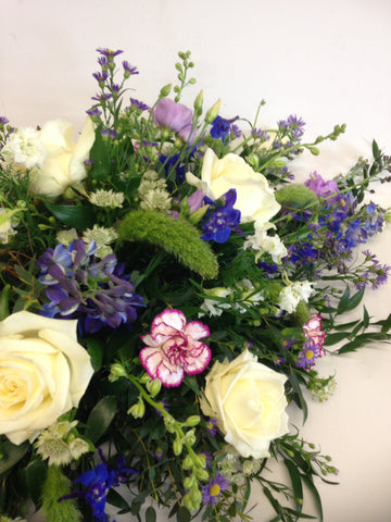 The Natural country garden single end  spray