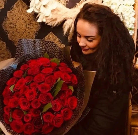 100 red roses