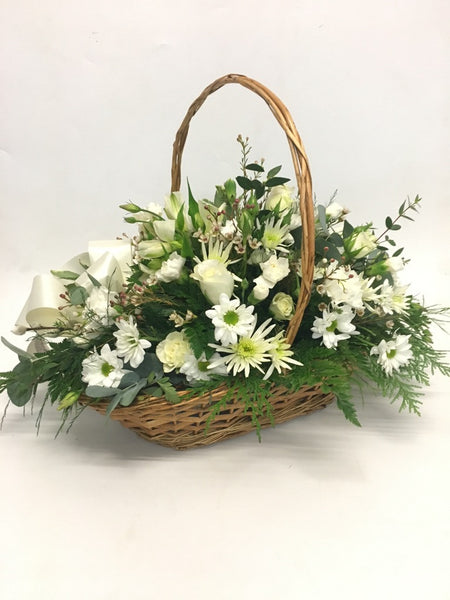 The classic cream and green basket