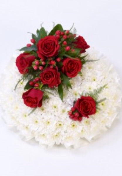 Red and white posy